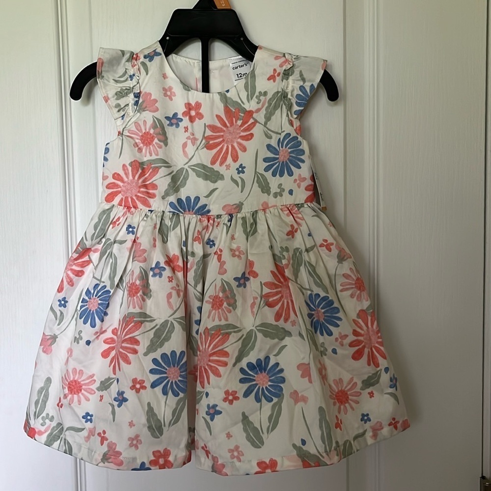 🆕 Carter’s Baby Girl Floral Dress Size 12 Months